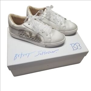 Betsey Johnson White Pearlized Crystal 'Bride’ Low-Top Sneakers